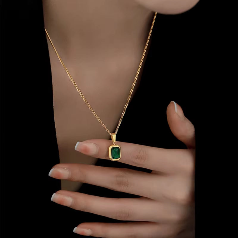 French Retro Green Crystal Pendant Necklace Simple Gold Color Chain Necklace for Women Trendy Accessories Mother Gift Accessorie