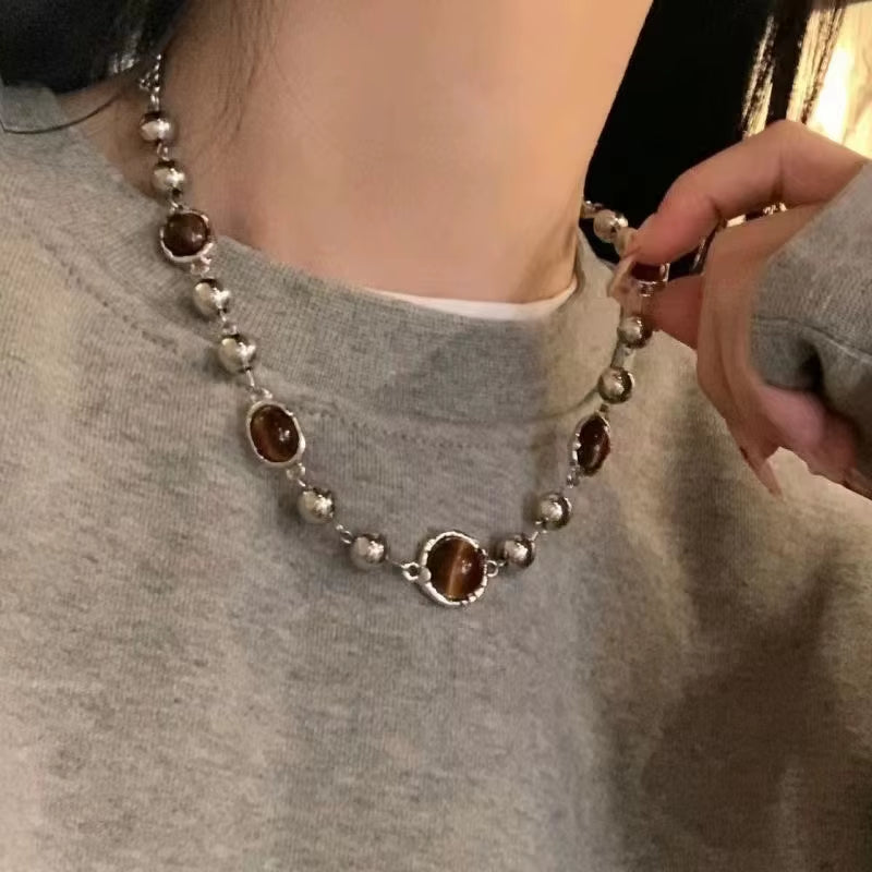 Vintage Leather Brown Stone Pendant Necklace Stacking Choker Temperament Clavicle Chain for Women Girl Autumn Winter Necklace