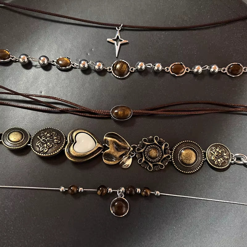 Vintage Leather Brown Stone Pendant Necklace Stacking Choker Temperament Clavicle Chain for Women Girl Autumn Winter Necklace