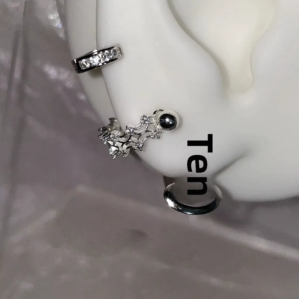 Silver Needle Earrings Vintage Metal Cross Saturn Design Women'S Summer Jewelry Ear Cuffie AE Stock Origin China