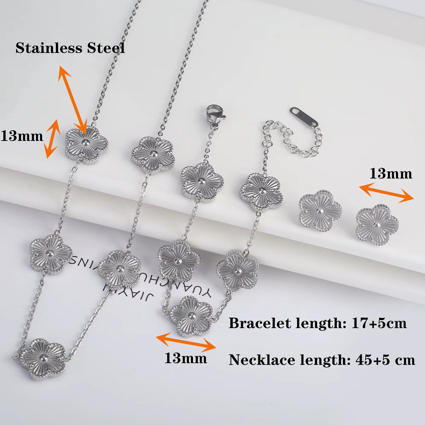 Hot Sale Stainless Steel Laser Five Leaf Flower Petal Adjustable Clover Bracelet Classic for Woman Girl Brand Jewelry Party Gift