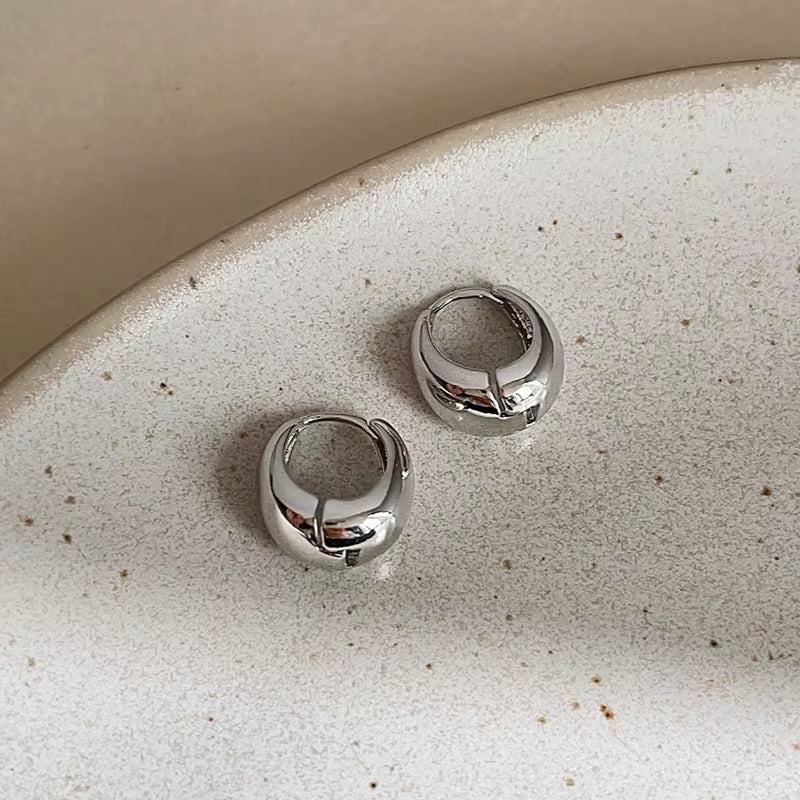 925 Sterling Silver round Stud Earrings for Women Simple Inlaid Design Hoops Earrings Wedding Party Jewelry Accessories Gifts