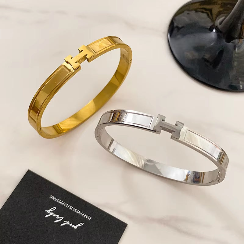 Fashionable H Letter Bracelet Women'S Unique Design Minimalist Luxury Titanium Steel Jewelry Stylish Accessory for Girls