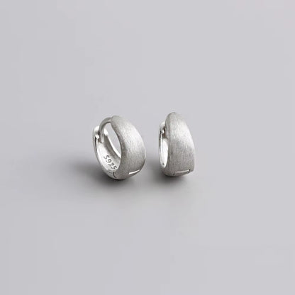 925 Sterling Silver Simple Wide Huggies Gothic Hoop Earrings for Women European Unisex Piercing Rock Jewelry Ear Buckles