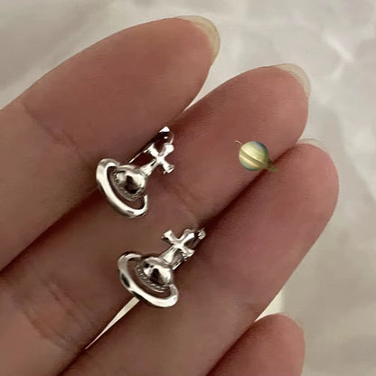 Silver Needle Earrings Vintage Metal Cross Saturn Design Women'S Summer Jewelry Ear Cuffie AE Stock Origin China