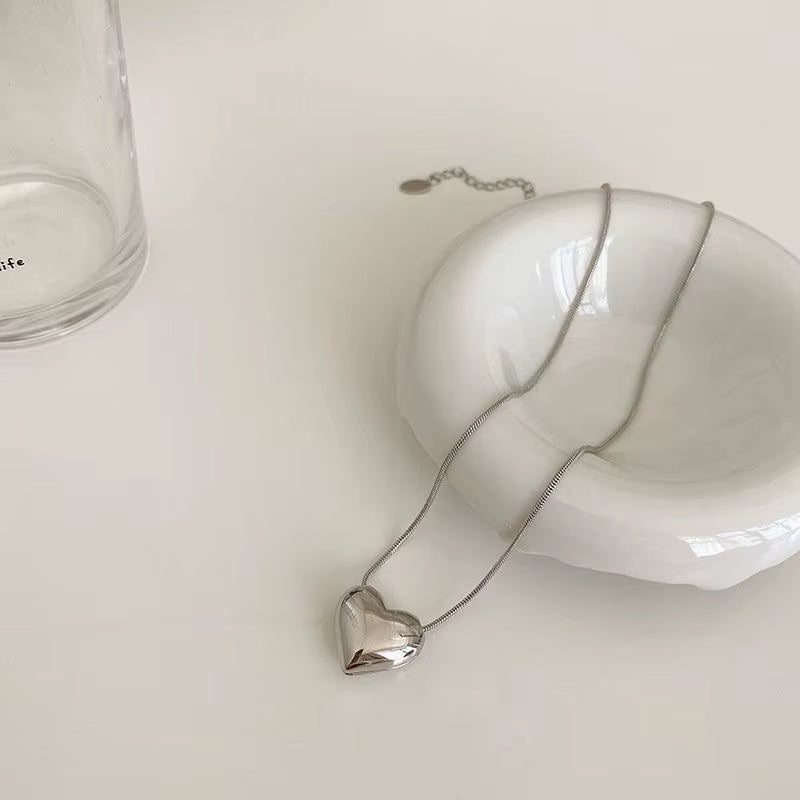 New Cross-Border Couple Cavicle Chain Geometric Heart-Shaped Light Luxury Temperament Simple Sweet Love Pendant Necklace Jewelry