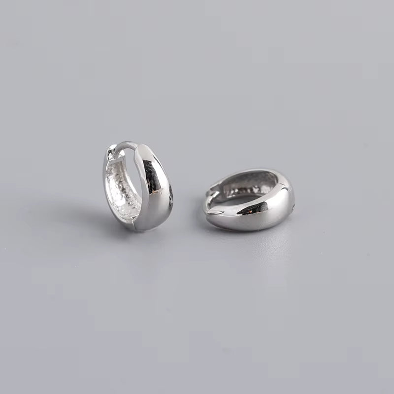 925 Sterling Silver Simple Wide Huggies Gothic Hoop Earrings for Women European Unisex Piercing Rock Jewelry Ear Buckles