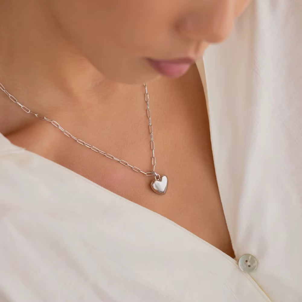 New Cross-Border Couple Cavicle Chain Geometric Heart-Shaped Light Luxury Temperament Simple Sweet Love Pendant Necklace Jewelry