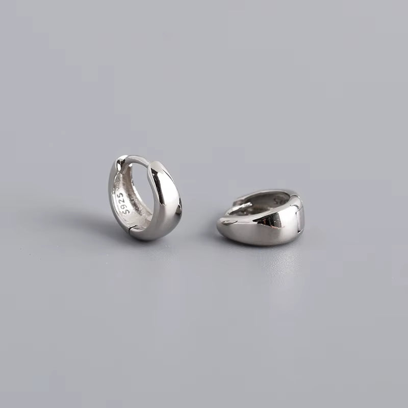 925 Sterling Silver Simple Wide Huggies Gothic Hoop Earrings for Women European Unisex Piercing Rock Jewelry Ear Buckles