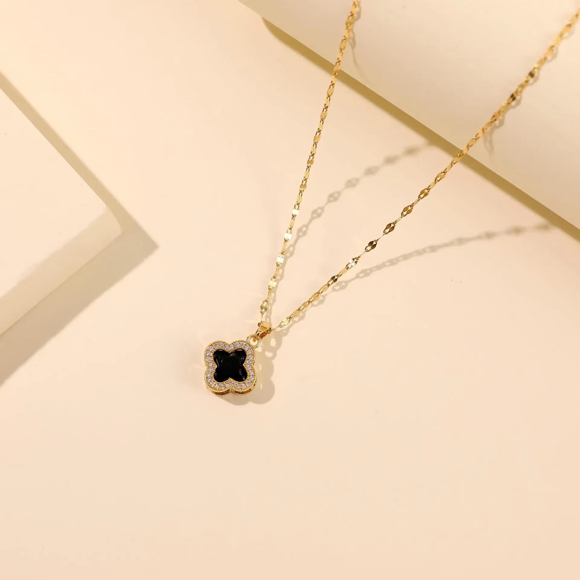 Fashionable Titanium Steel Necklace for Women with Embedded Diamonds Four Leaf Clover Cold Style Choker Pendant Accessories