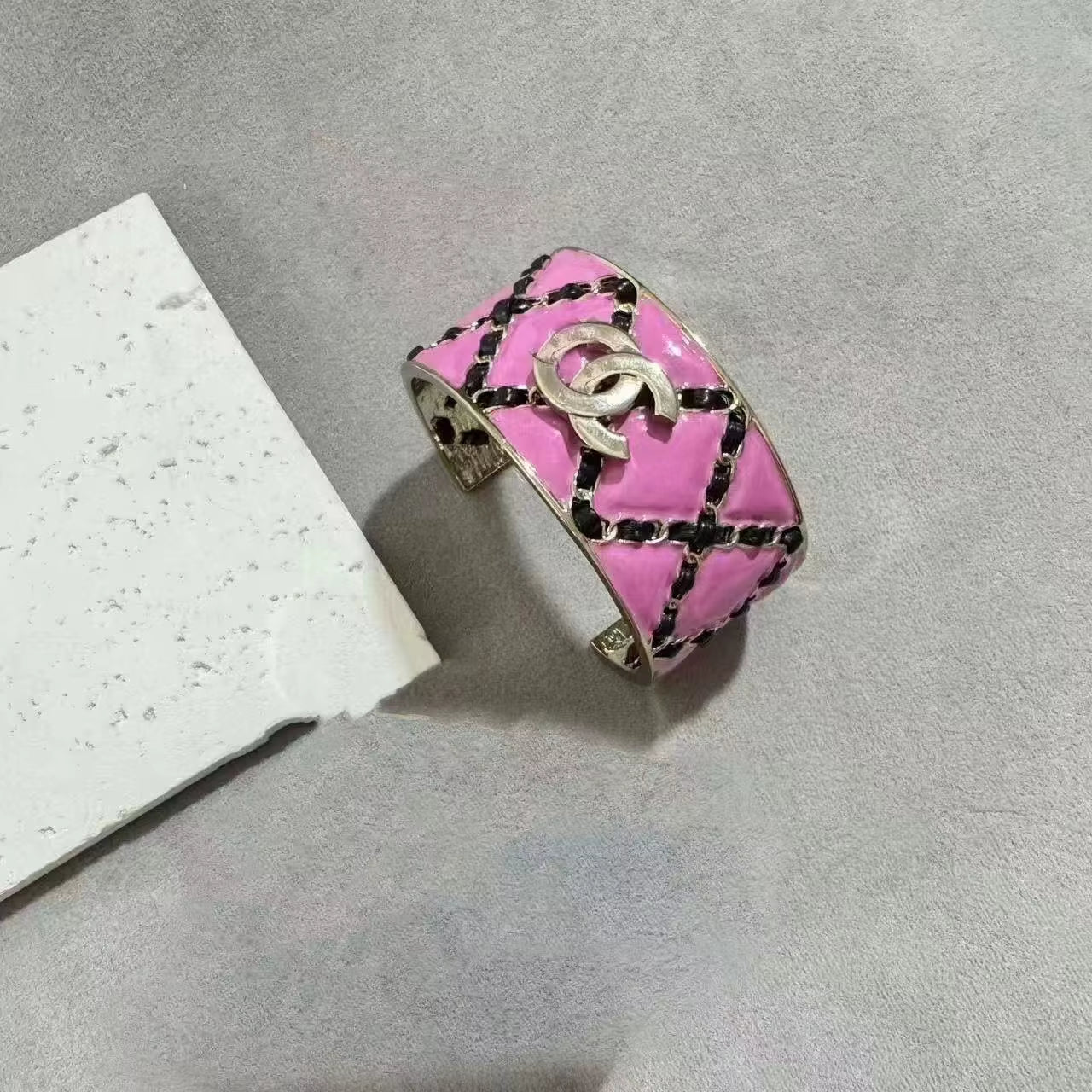 Gold Enamel Drip Hollow Out Narrow Bracelet Colorful Fashion Earrings Classic Style Luxury Look Lightweight Alloy Jewelry