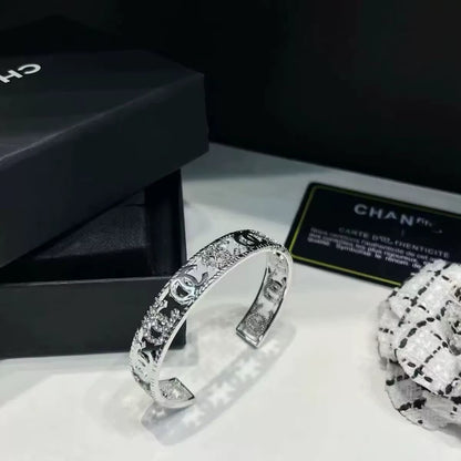 Gold Enamel Drip Hollow Out Narrow Bracelet Colorful Fashion Earrings Classic Style Luxury Look Lightweight Alloy Jewelry