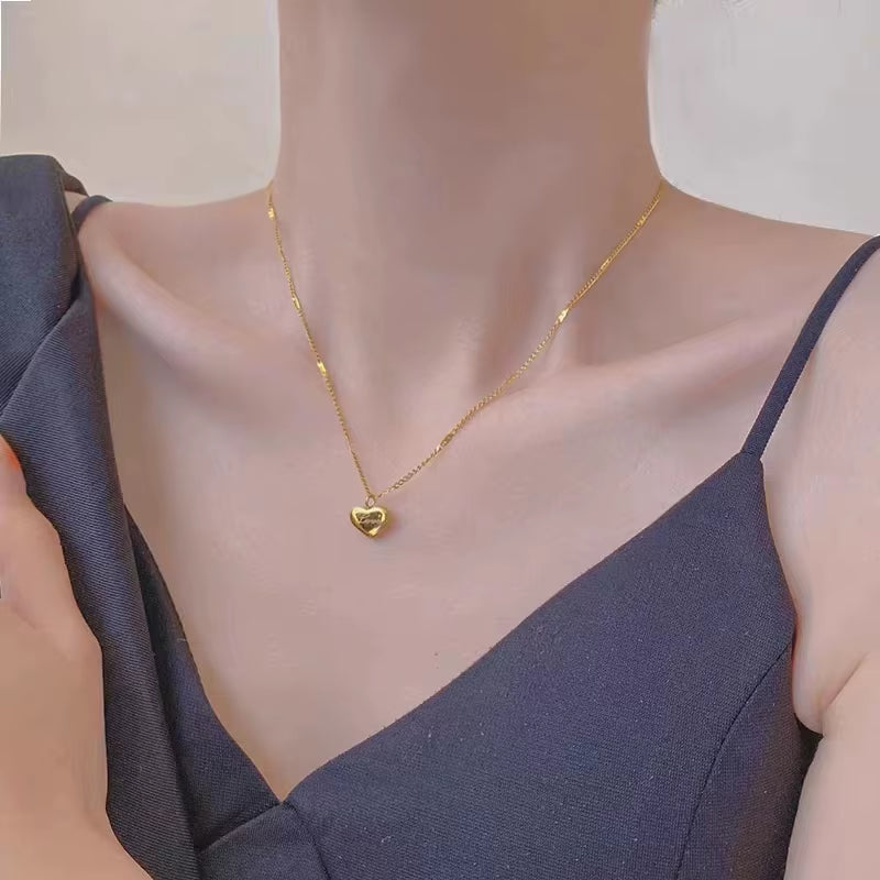 New Cross-Border Couple Cavicle Chain Geometric Heart-Shaped Light Luxury Temperament Simple Sweet Love Pendant Necklace Jewelry