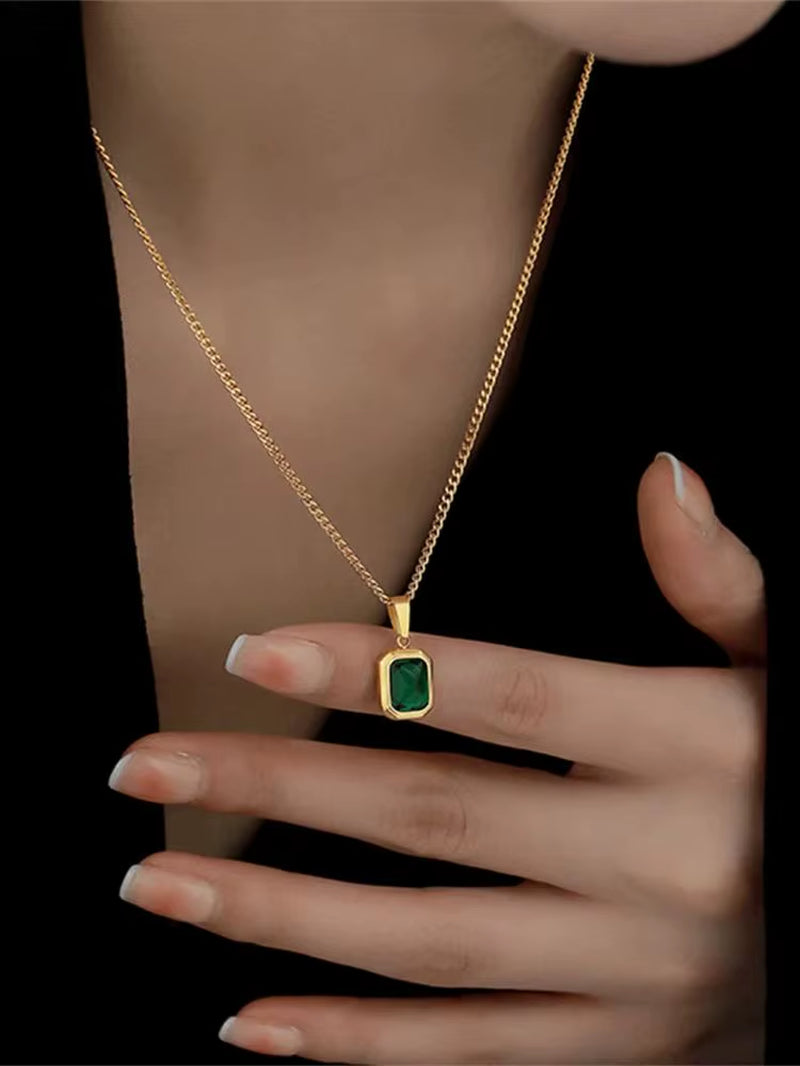 French Retro Green Crystal Pendant Necklace Simple Gold Color Chain Necklace for Women Trendy Accessories Mother Gift Accessorie