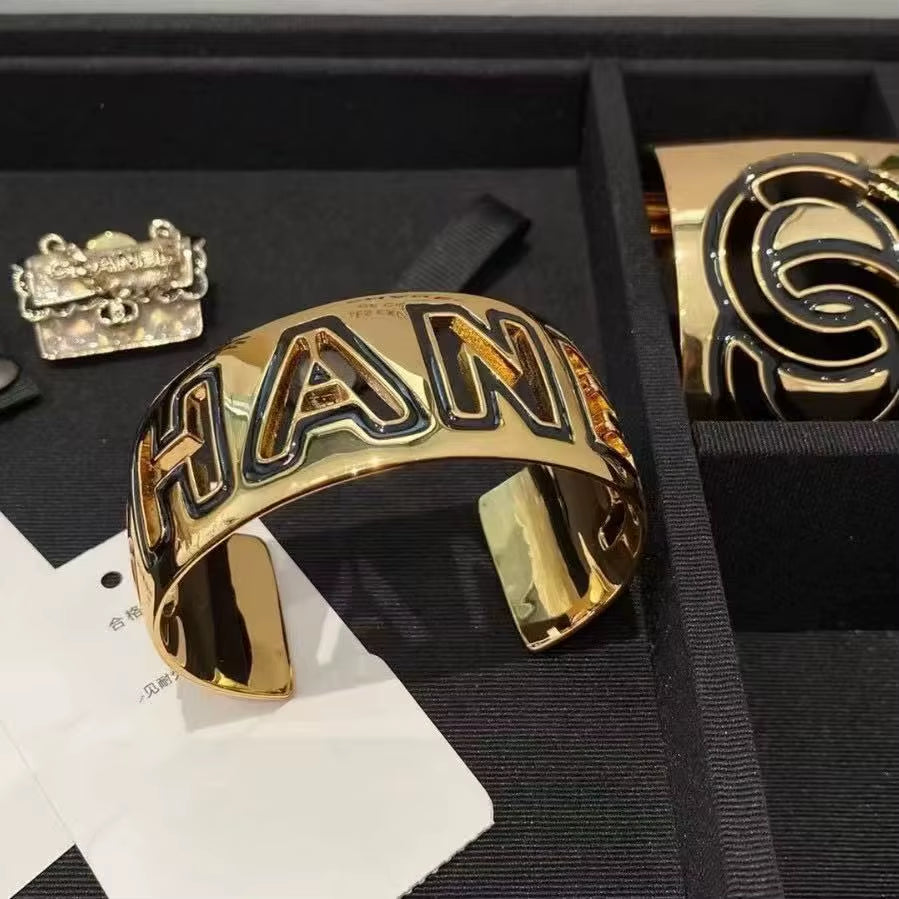 Gold Enamel Drip Hollow Out Narrow Bracelet Colorful Fashion Earrings Classic Style Luxury Look Lightweight Alloy Jewelry