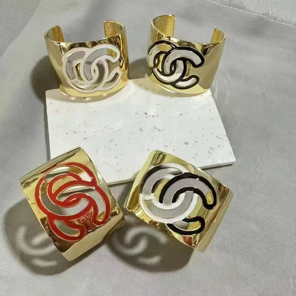 Gold Enamel Drip Hollow Out Narrow Bracelet Colorful Fashion Earrings Classic Style Luxury Look Lightweight Alloy Jewelry