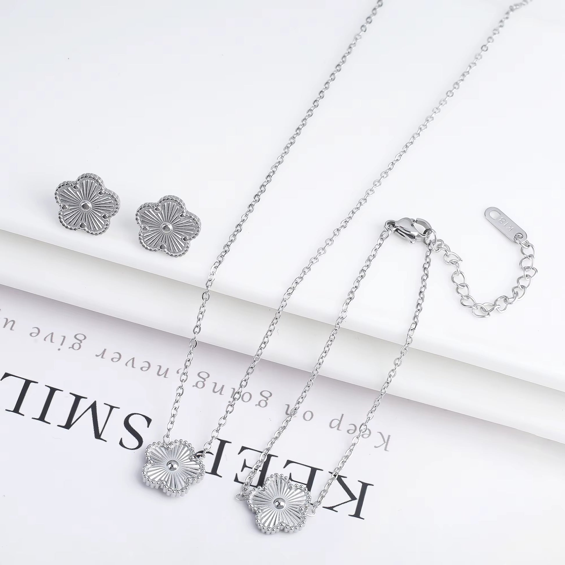 Clover Five Leaf Flower Stainless Steel Bracelet Necklace Earrings Jewelry Set Luxury for Women High Quality Party Jewelry Gift