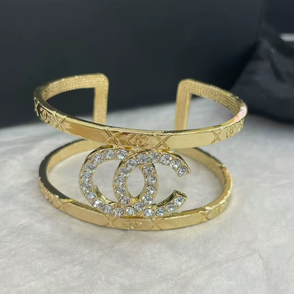 Gold Enamel Drip Hollow Out Narrow Bracelet Colorful Fashion Earrings Classic Style Luxury Look Lightweight Alloy Jewelry